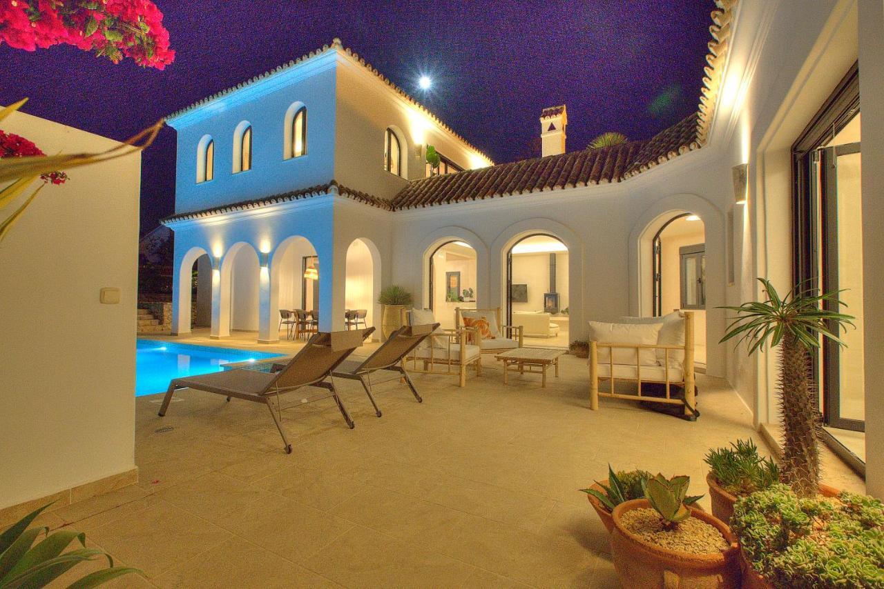 Villa Mas Tranquila - A Stylish Villa With Pool 150 M From The Beach Conil De La Frontera Eksteriør billede