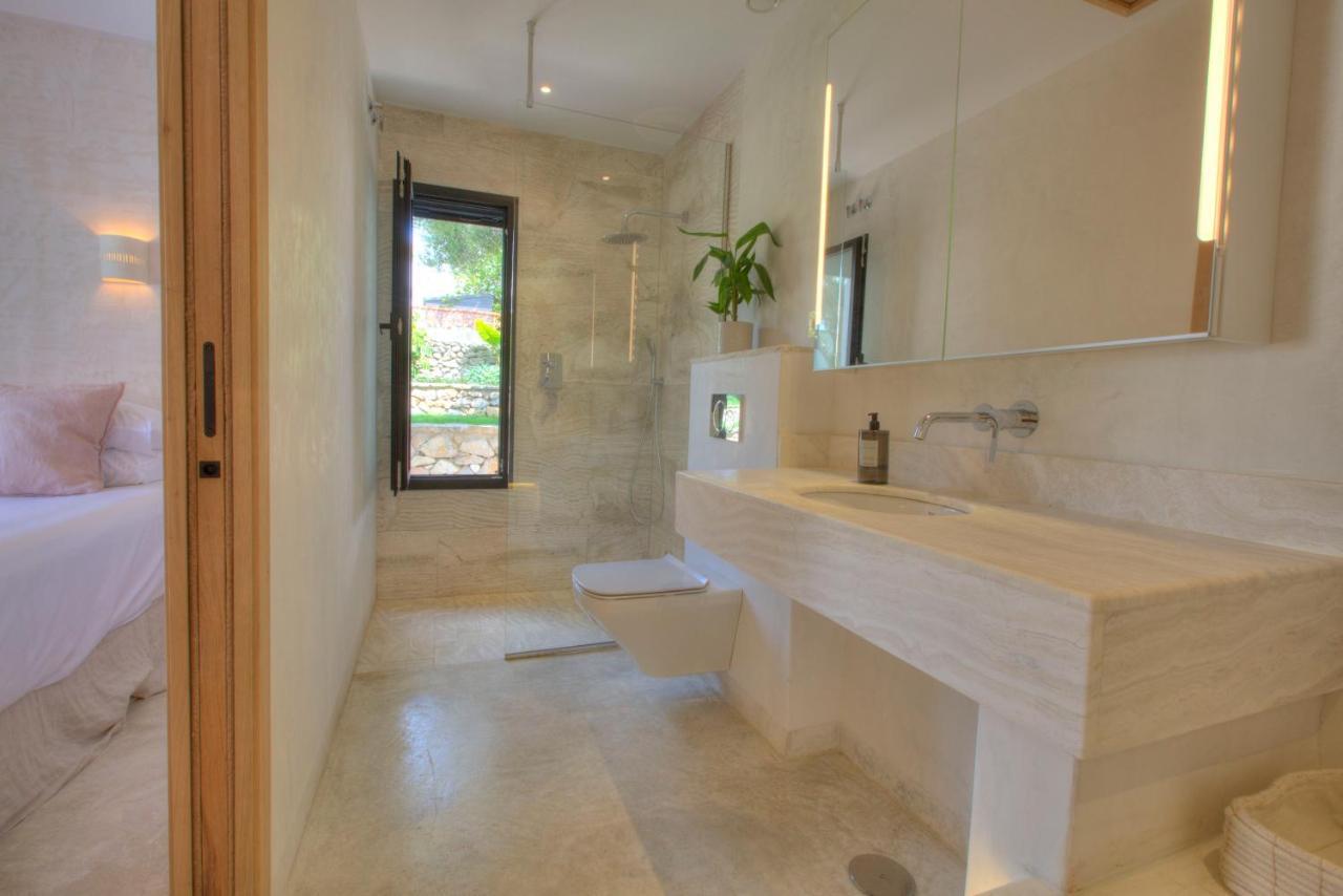 Villa Mas Tranquila - A Stylish Villa With Pool 150 M From The Beach Conil De La Frontera Eksteriør billede