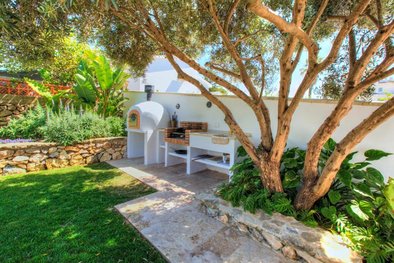 Villa Mas Tranquila - A Stylish Villa With Pool 150 M From The Beach Conil De La Frontera Eksteriør billede