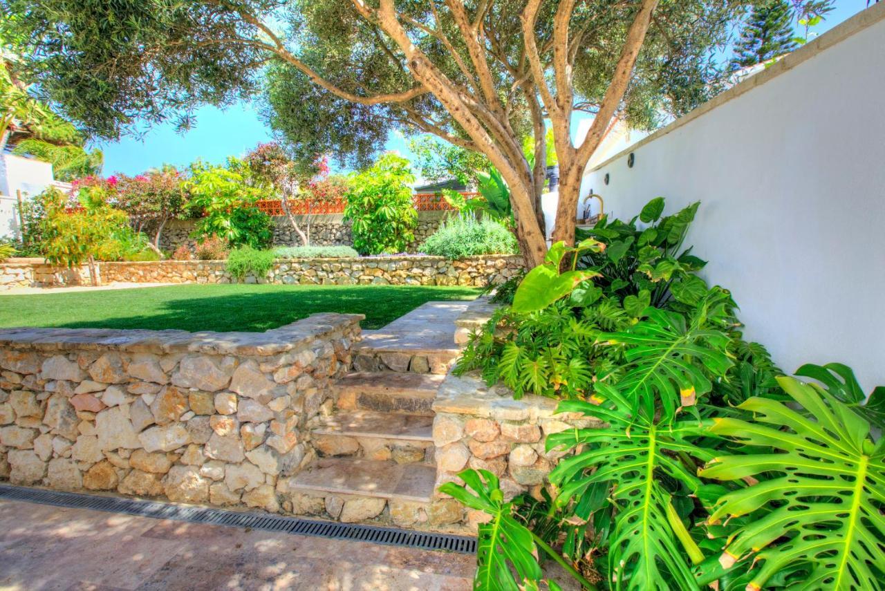 Villa Mas Tranquila - A Stylish Villa With Pool 150 M From The Beach Conil De La Frontera Eksteriør billede